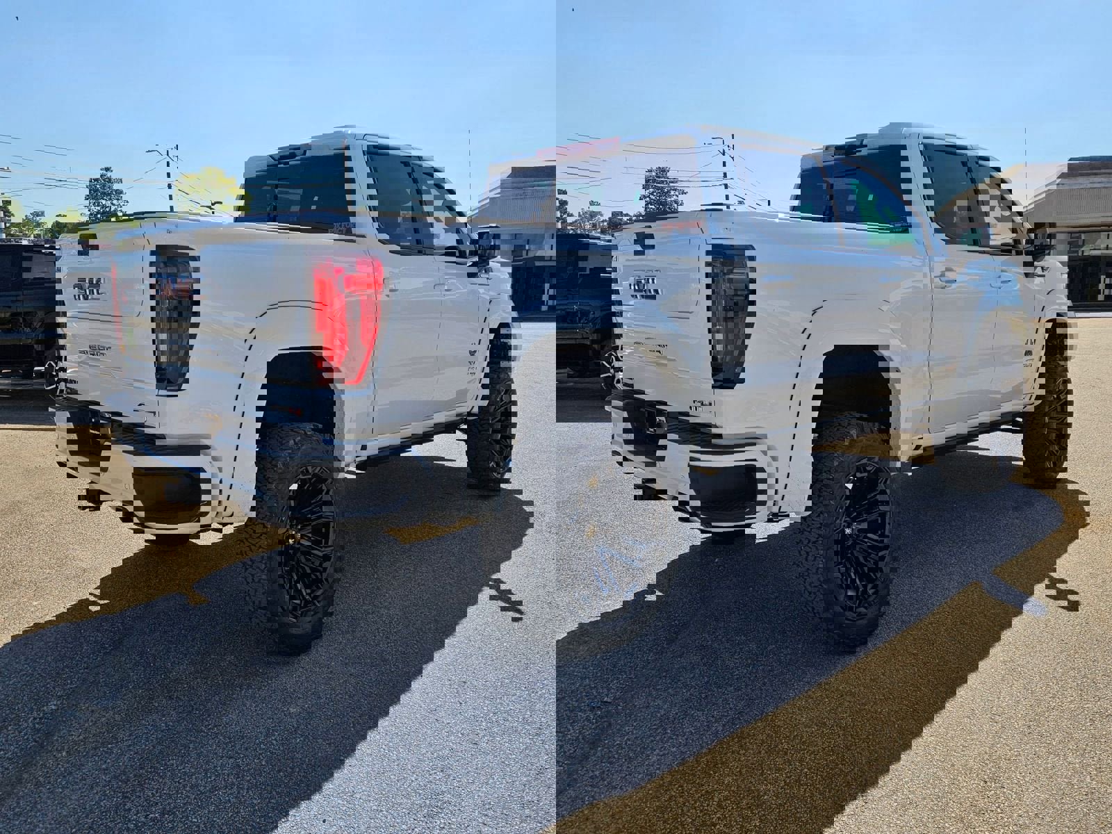 New 2025 GMC Sierra 1500 AT4 w/ AT4 Premium Package image 6