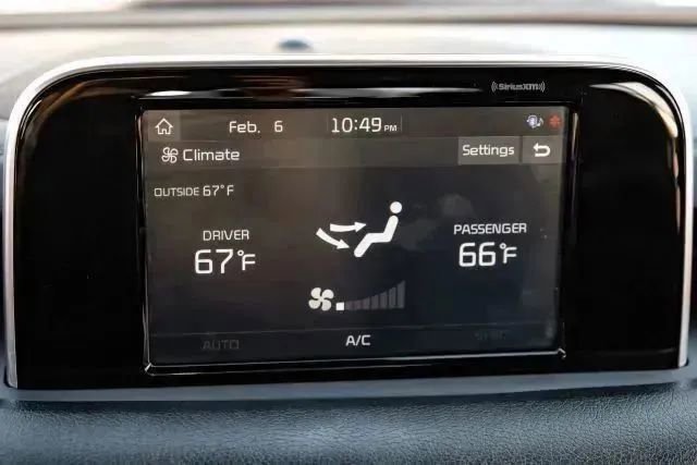 Used 2021 Kia Stinger GT-Line RWD image 35