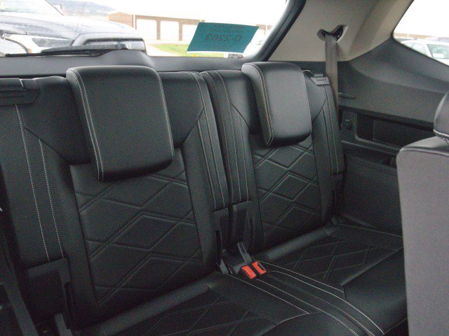 Used 2024 Volkswagen Atlas SE image 32