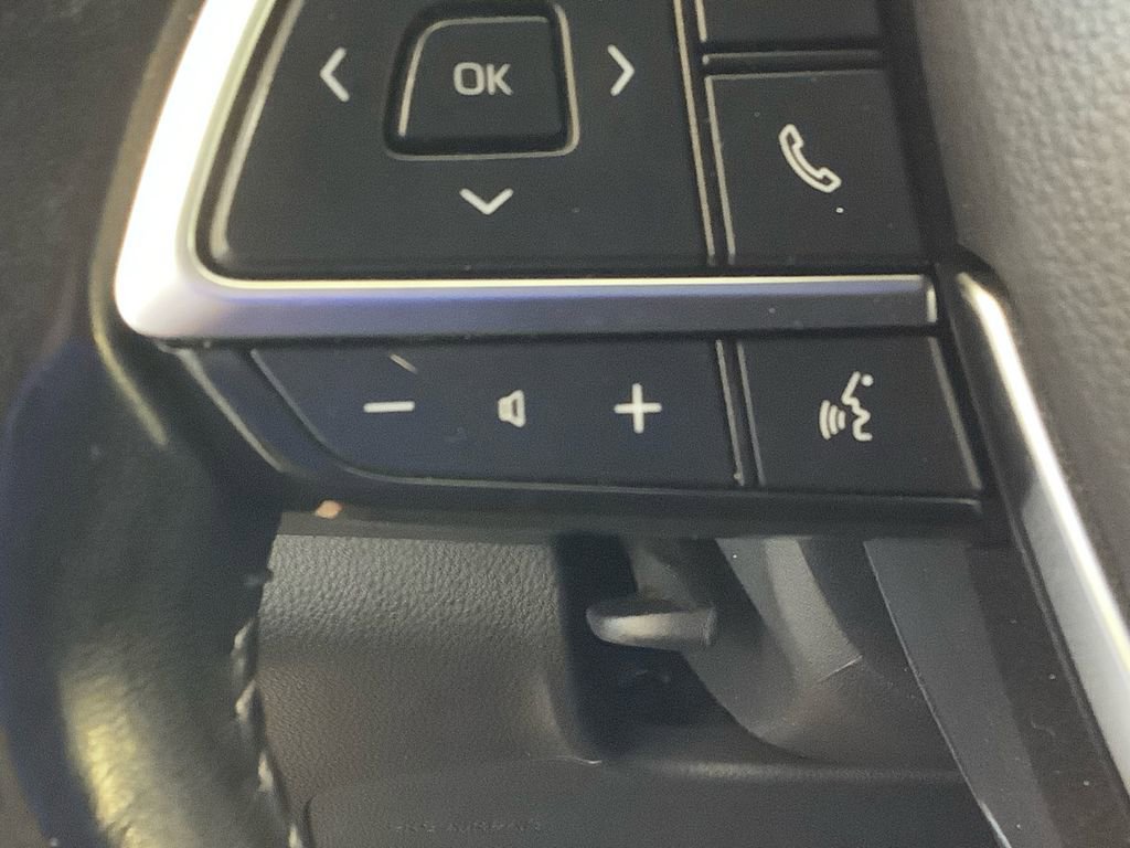 Used 2021 Toyota Highlander XLE image 30