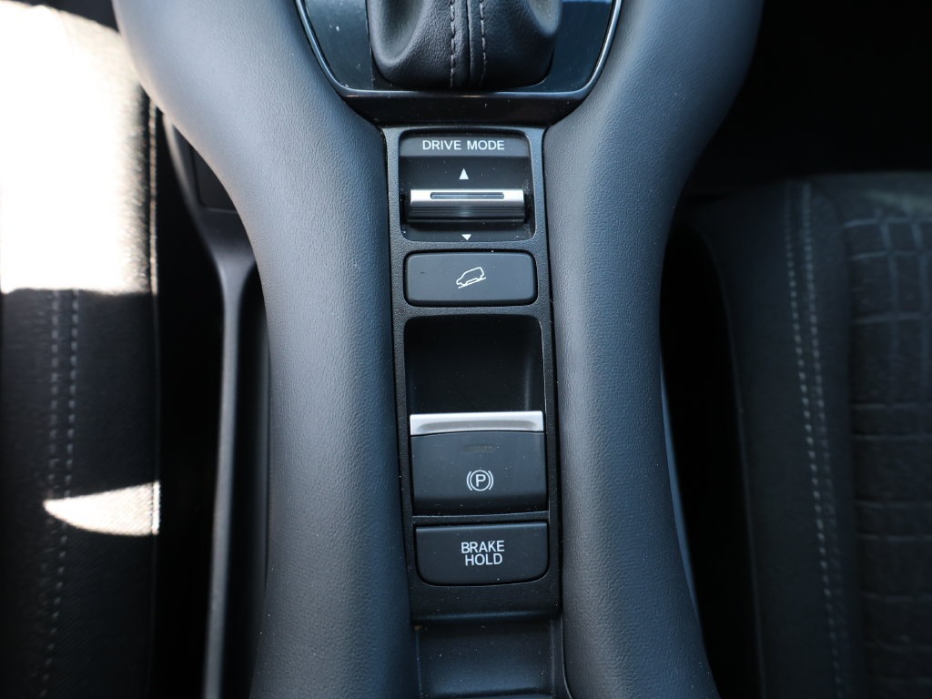 Used 2024 Honda HR-V LX image 23