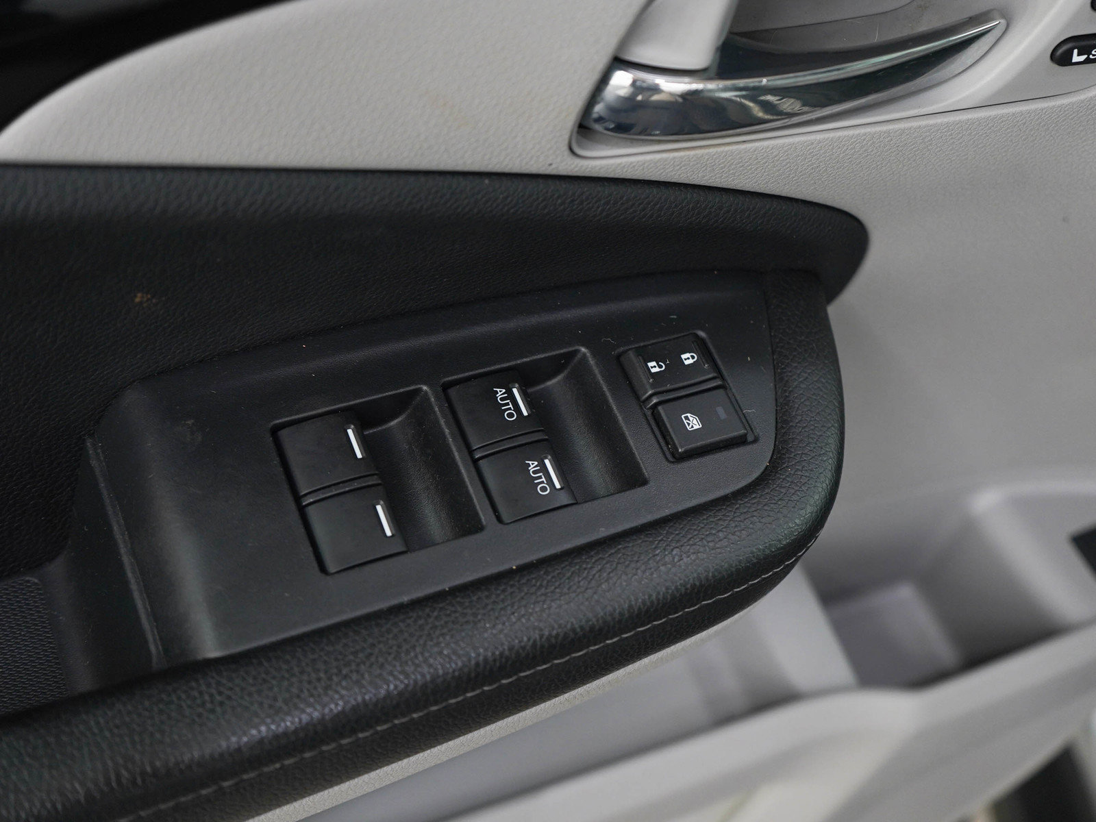 Used 2017 Honda Ridgeline RTL-E image 18