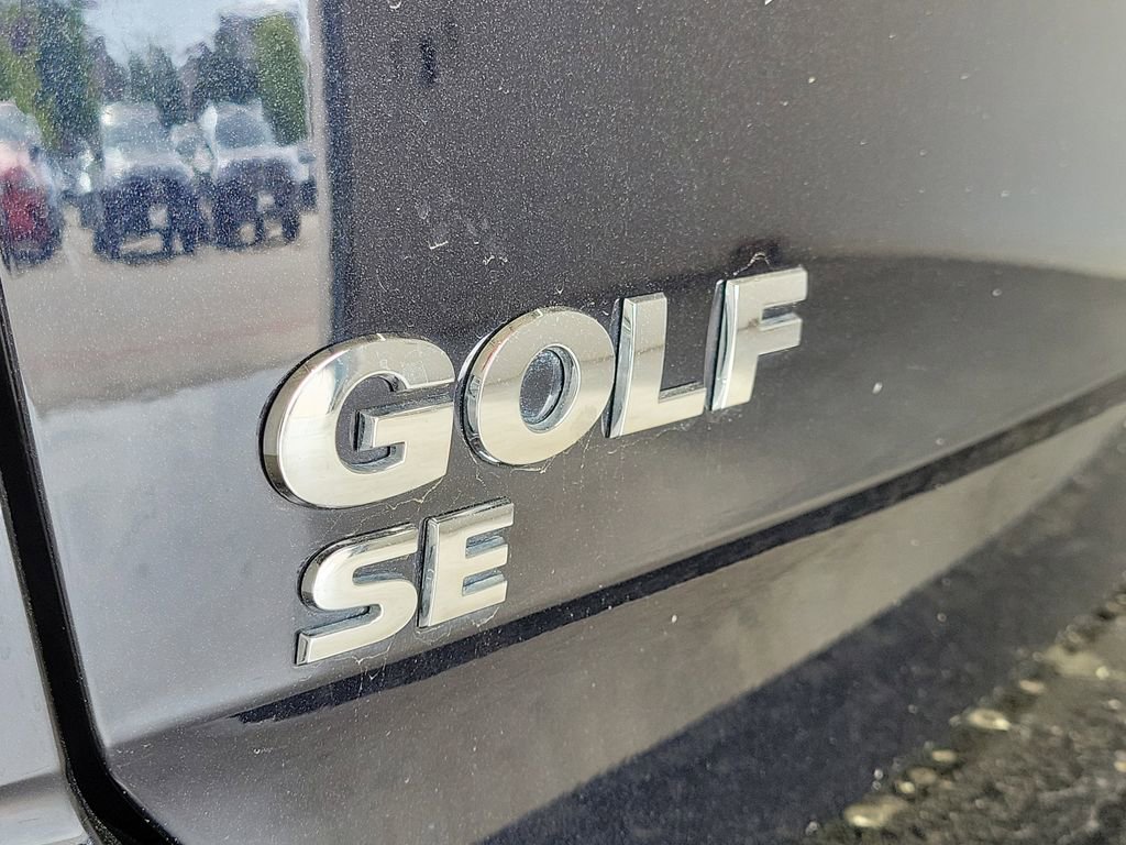 Used 2019 Volkswagen Golf SE image 8