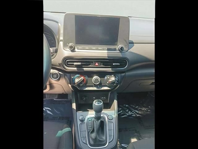 Used 2023 Hyundai Kona SEL w/ Cargo Package FWD image 9
