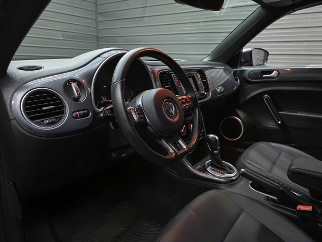 Used 2017 Volkswagen Beetle 1.8T S FWD image 13
