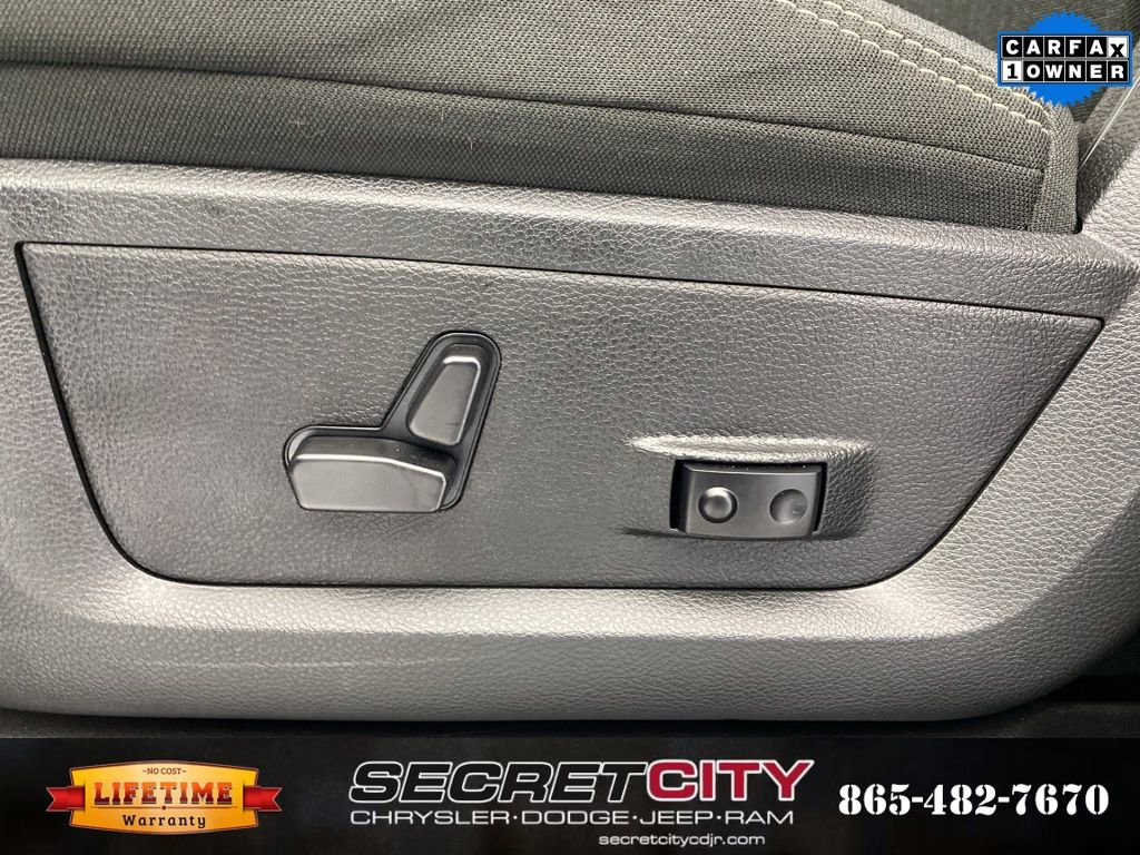 Used 2024 RAM 2500 Big Horn w/ Night Edition image 13