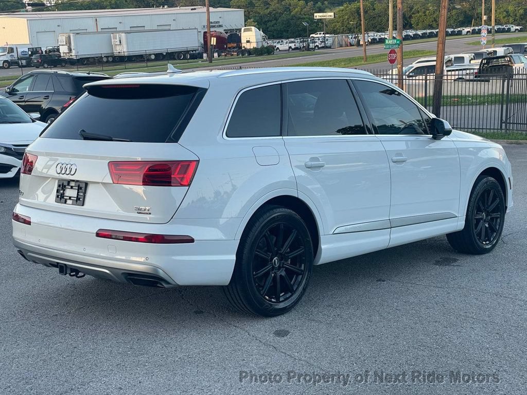 Used 2017 Audi Q7 3.0T Premium Plus w/ Premium Plus Package AWD/4WD image 6