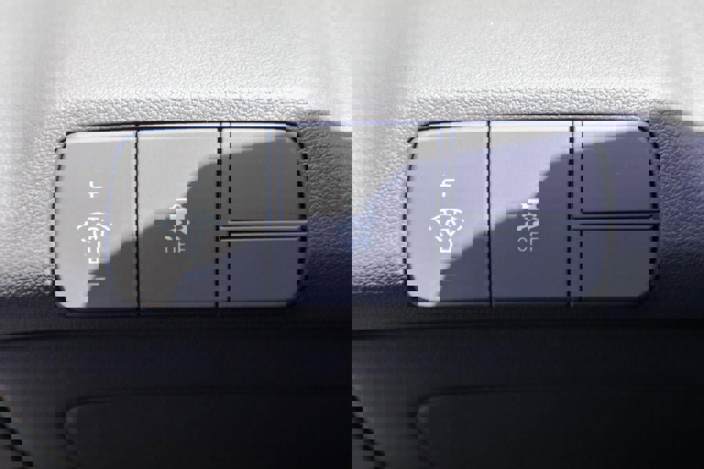 New 2026 Hyundai Elantra Sport image 17