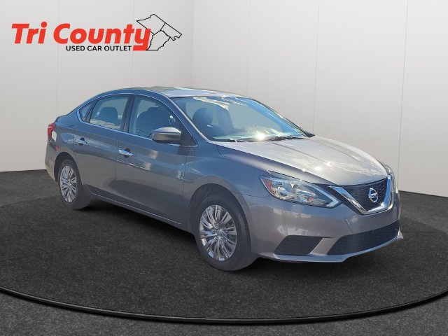 Used 2016 Nissan Sentra S FWD image 1