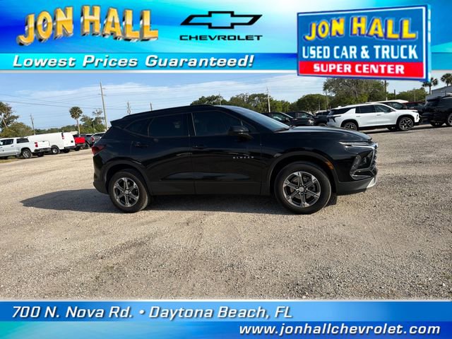 Used 2024 Chevrolet Blazer LT w/ Convenience Package FWD image 16