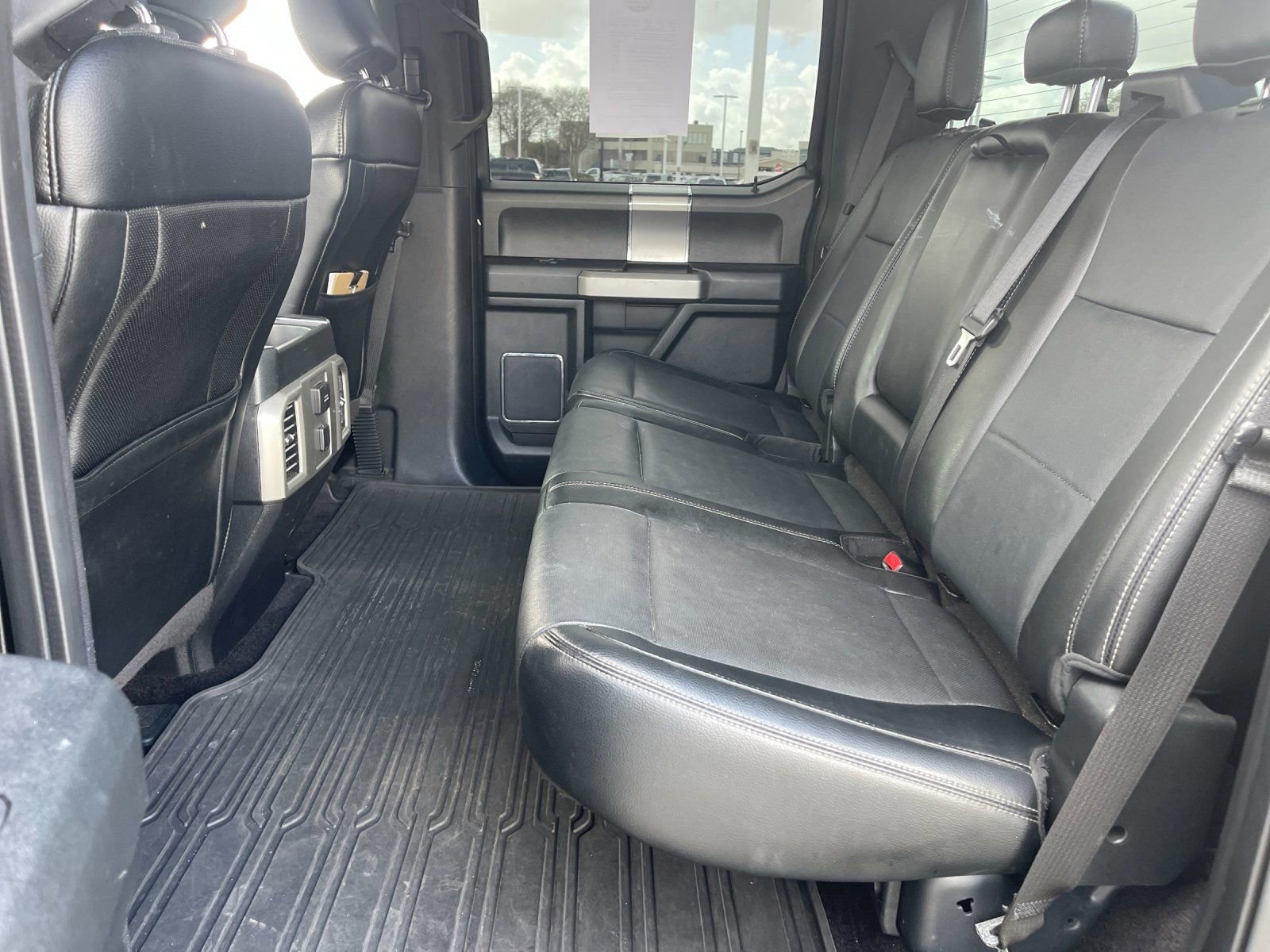 Used 2015 Ford F150 Lariat image 21