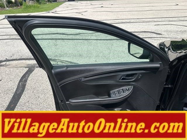 Used 2017 Chevrolet Impala LT FWD image 11