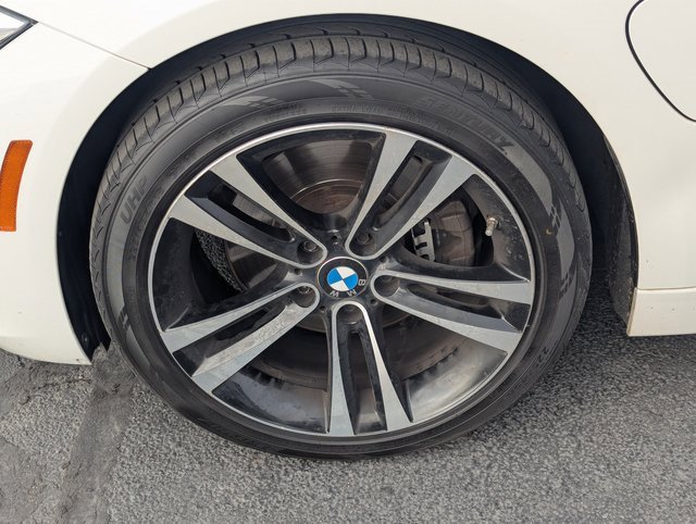Used 2018 BMW 330e w/ Premium Package image 12