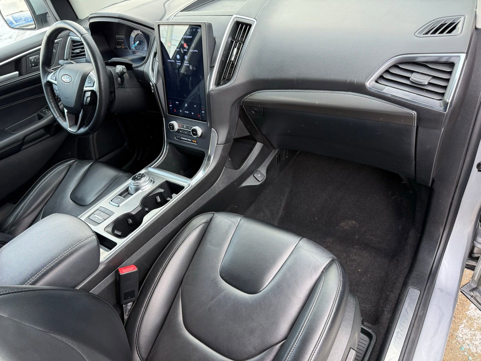 Used 2022 Ford Edge Titanium image 15