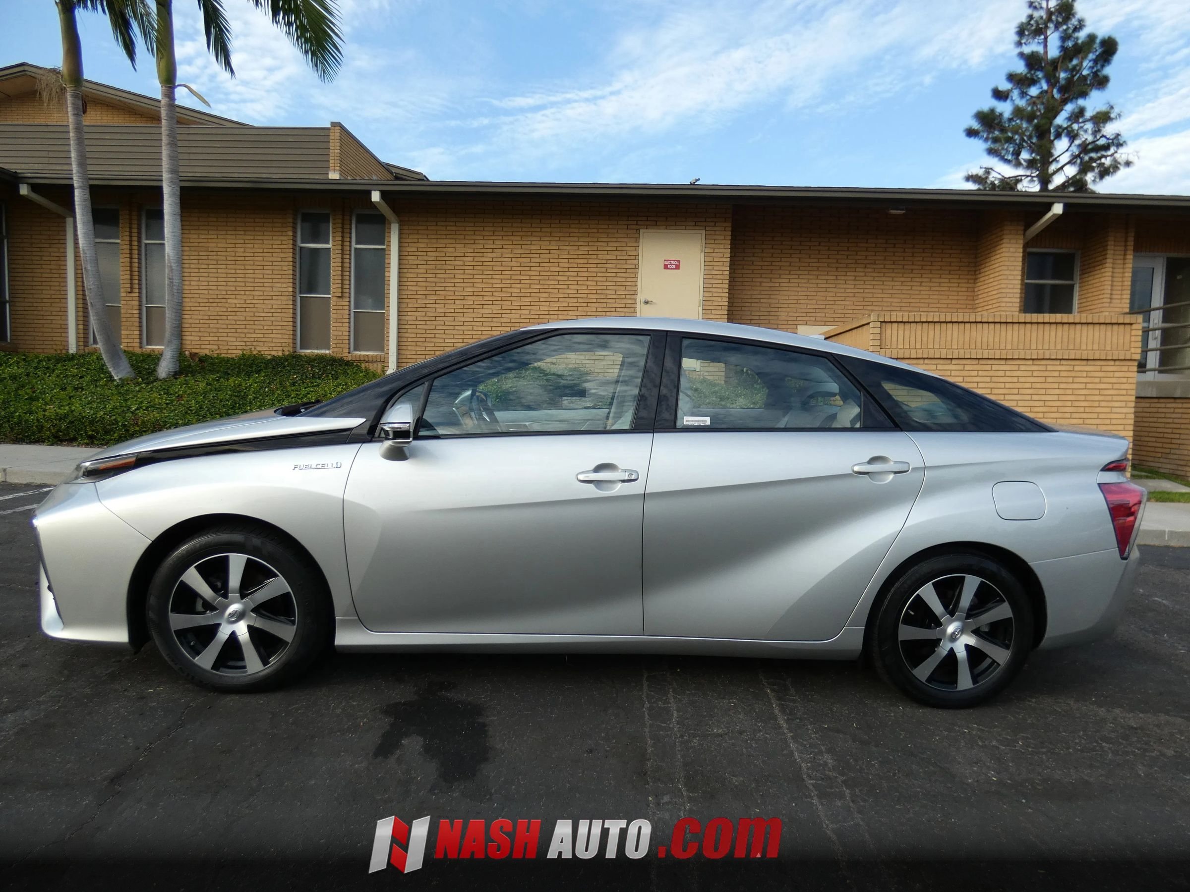 Used 2019 Toyota Mirai FWD image 14