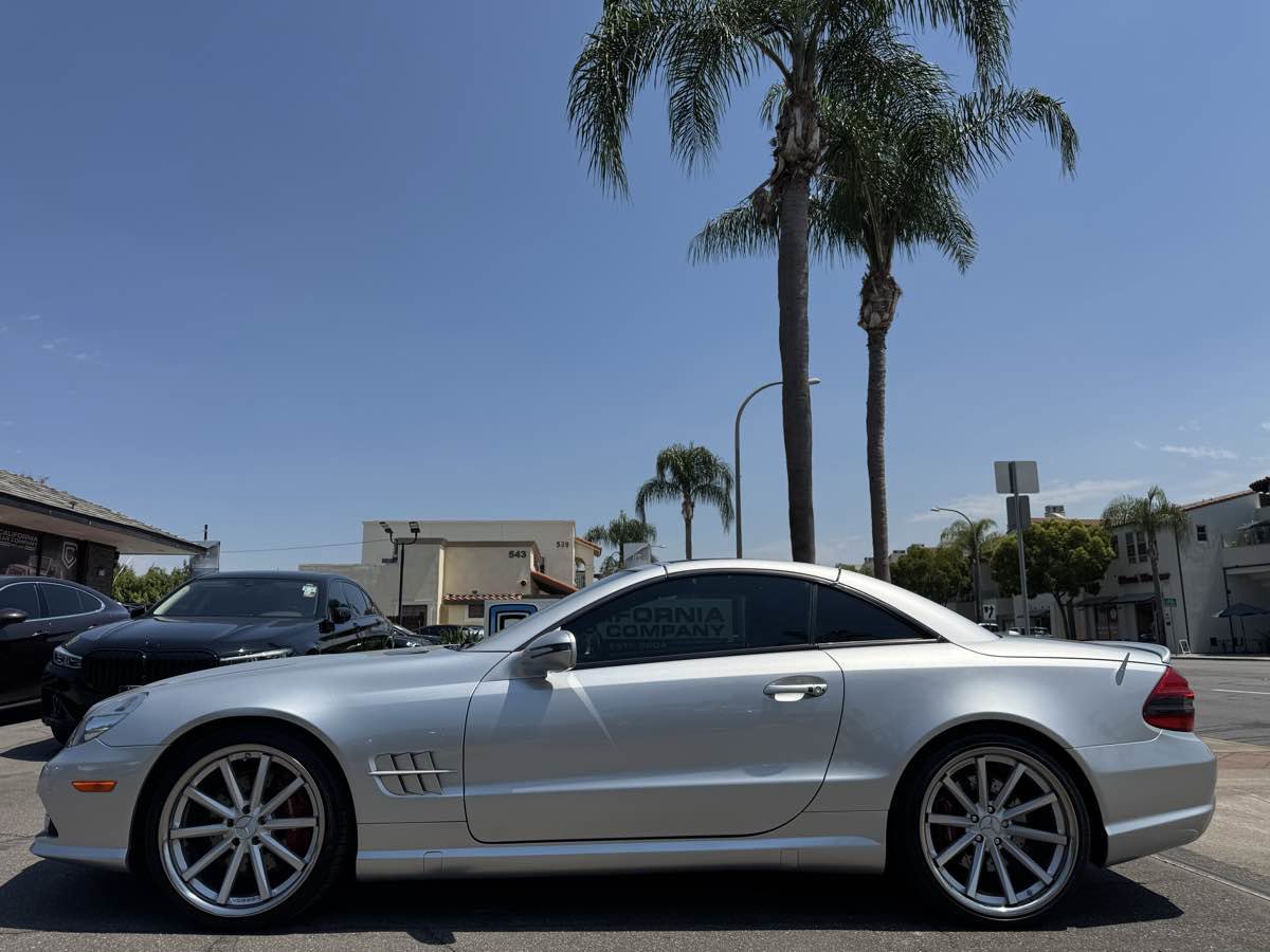 Used 2009 Mercedes-Benz SL 550 image 3