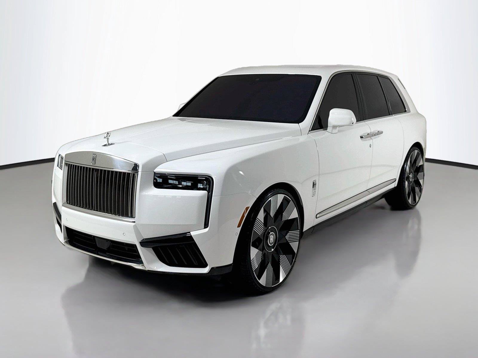 Used 2025 Rolls-Royce Cullinan AWD/4WD image 10