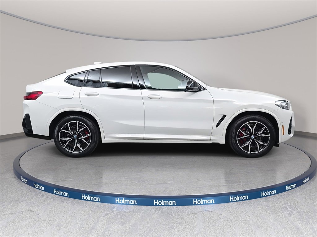 Used 2025 BMW X4 M40i w/ Premium Package image 5