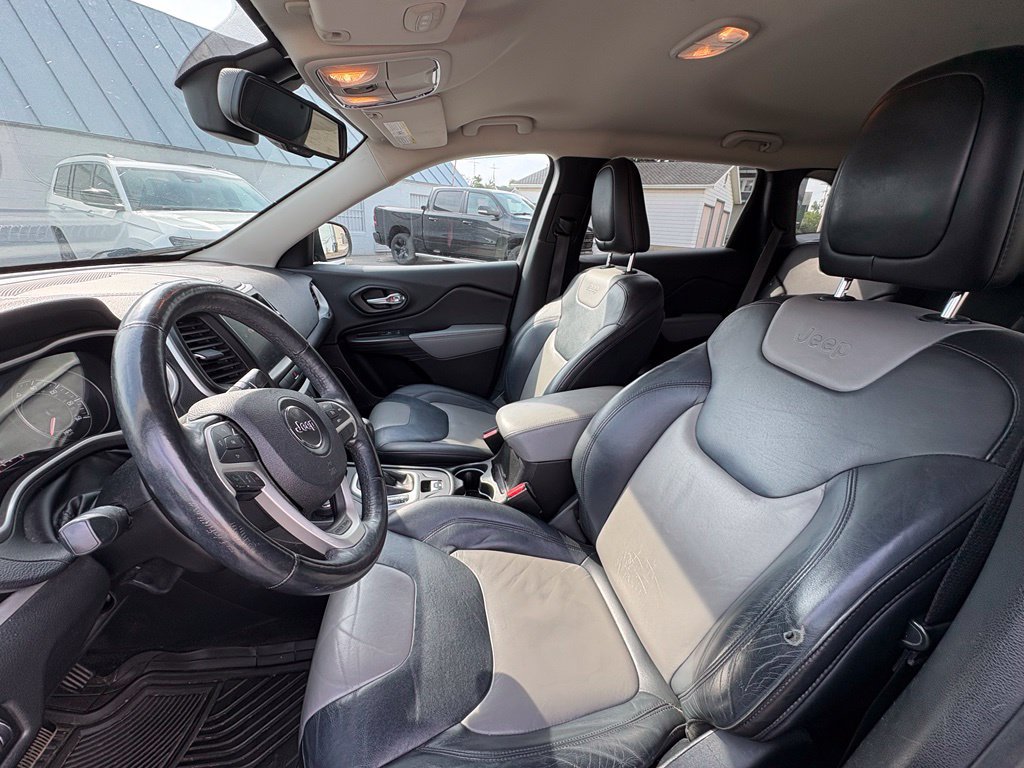 Used 2014 Jeep Cherokee Limited AWD/4WD image 9