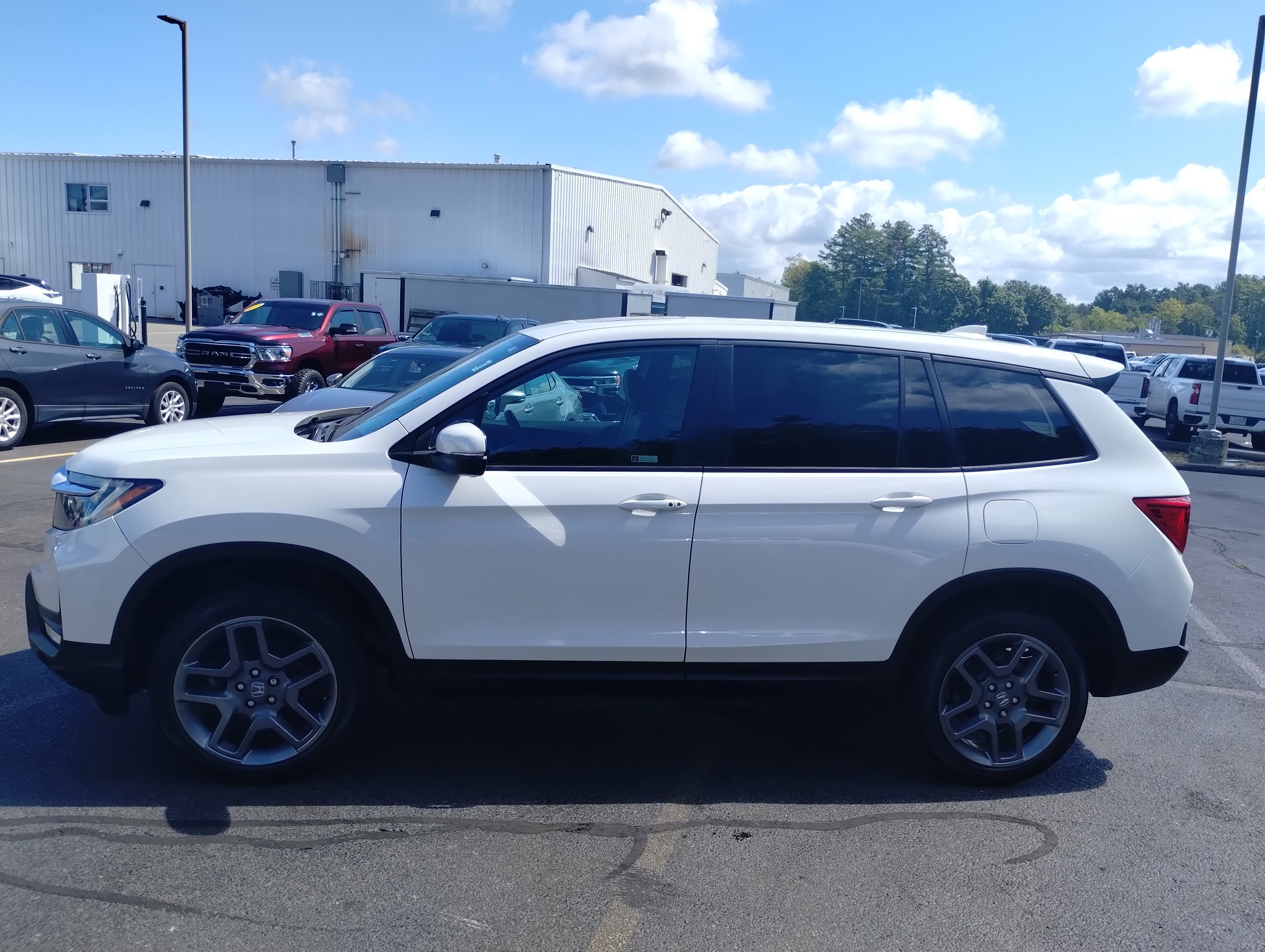 Used 2022 Honda Passport EX-L image 6