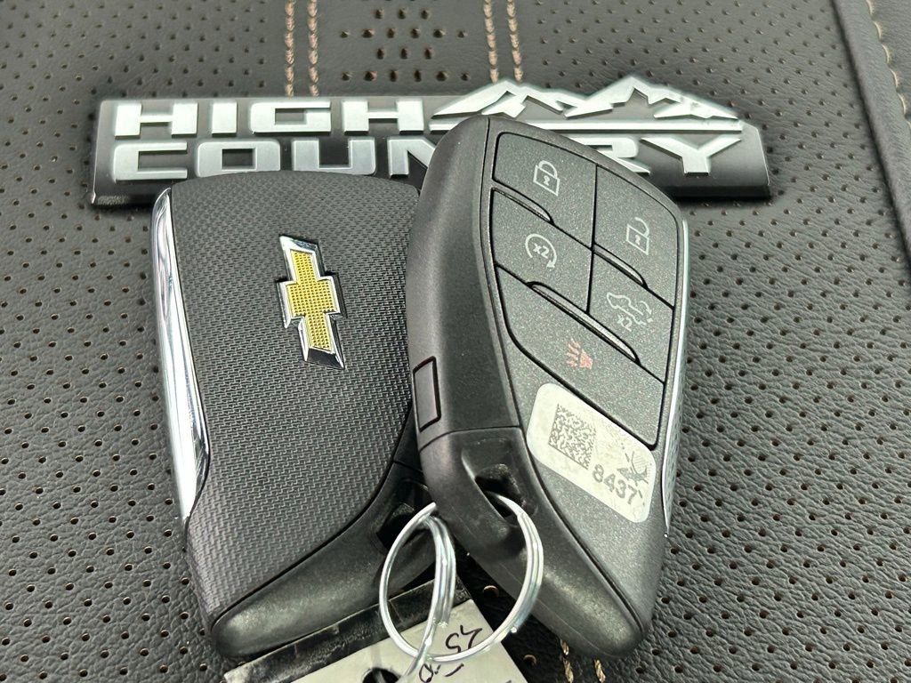 Used 2024 Chevrolet Silverado 2500 High Country w/ High Country Premium Package image 37