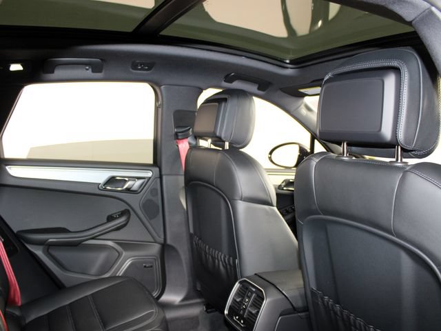 New 2026 Porsche Macan AWD/4WD image 26