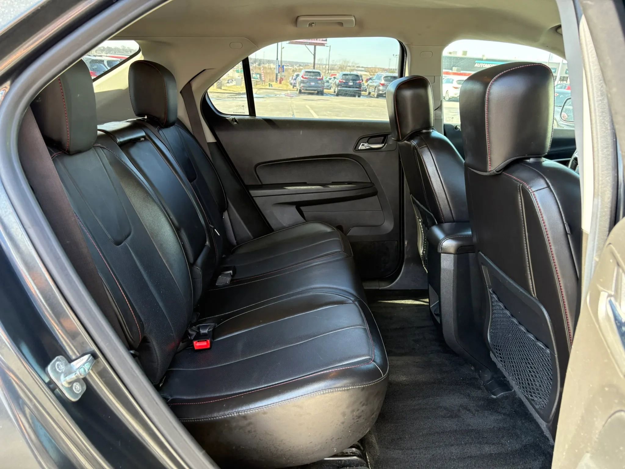 Used 2017 Chevrolet Equinox Premier w/ Enhanced Convenience Package image 18