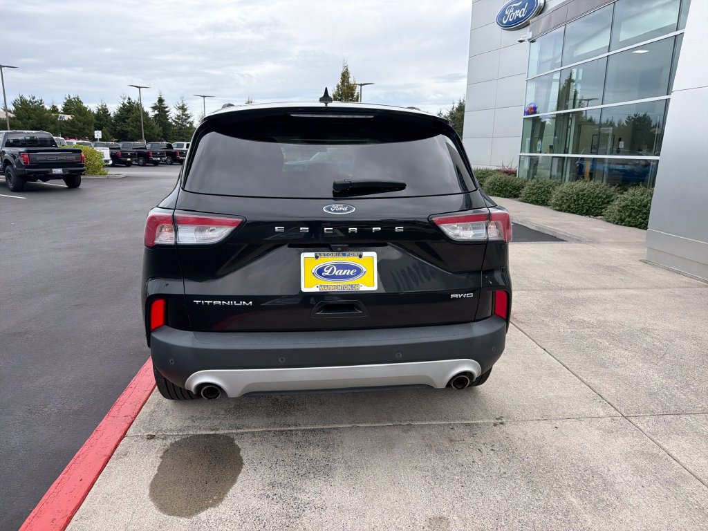 Used 2021 Ford Escape Titanium AWD/4WD image 3