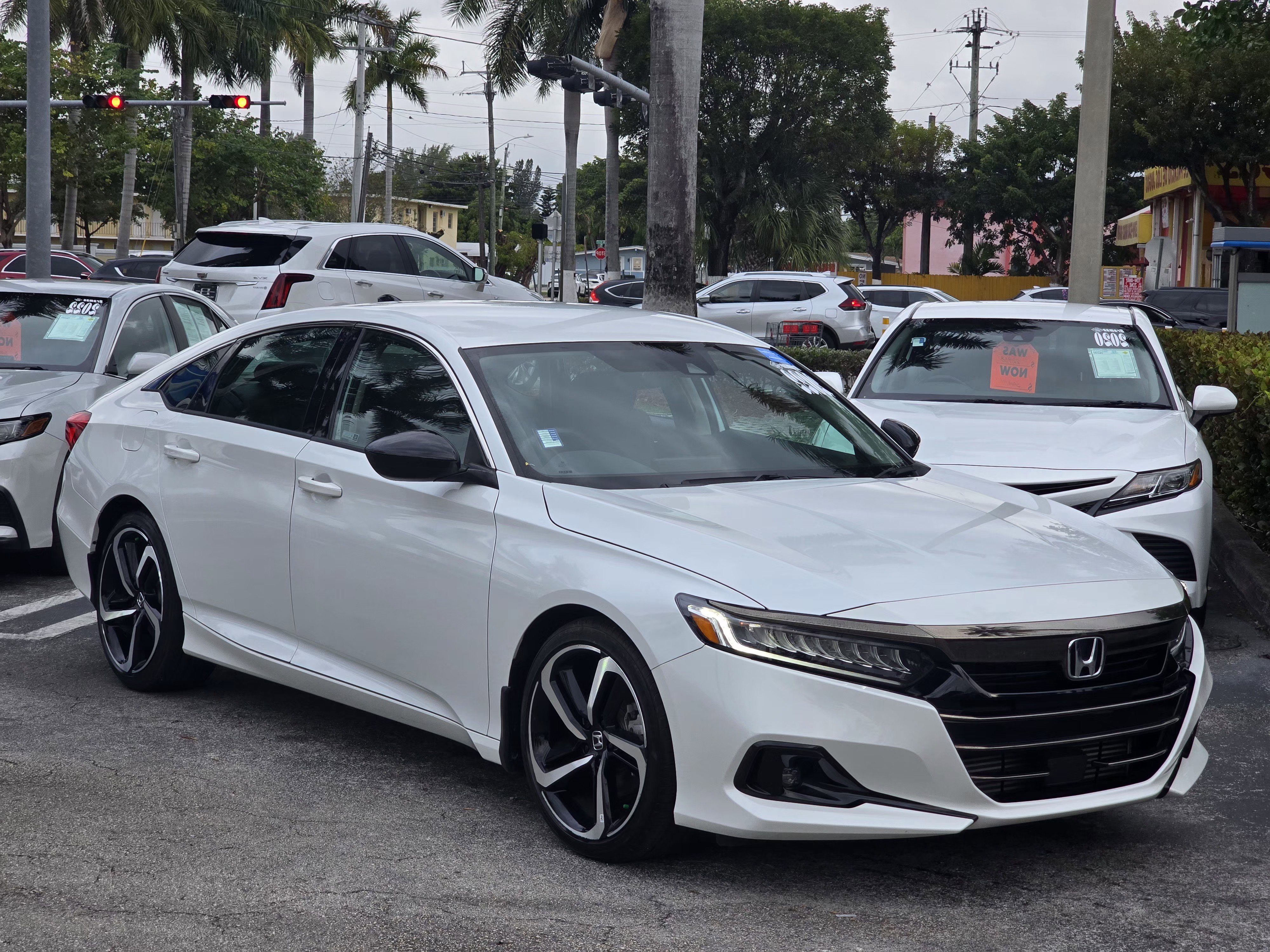 Certified 2022 Honda Accord Sport image 2