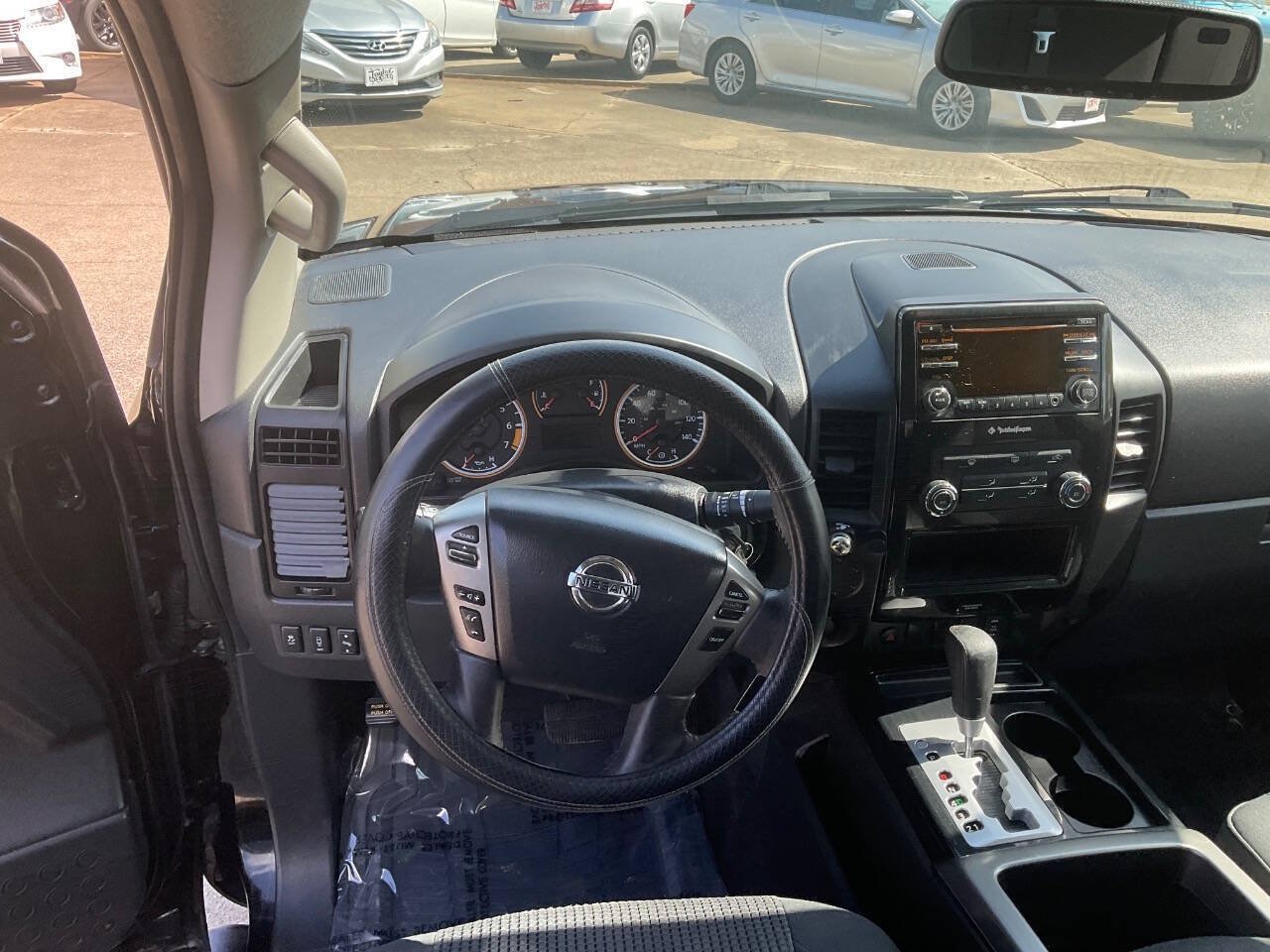 Used 2013 Nissan Titan SV w/ SV Premium Utility Pkg RWD image 14