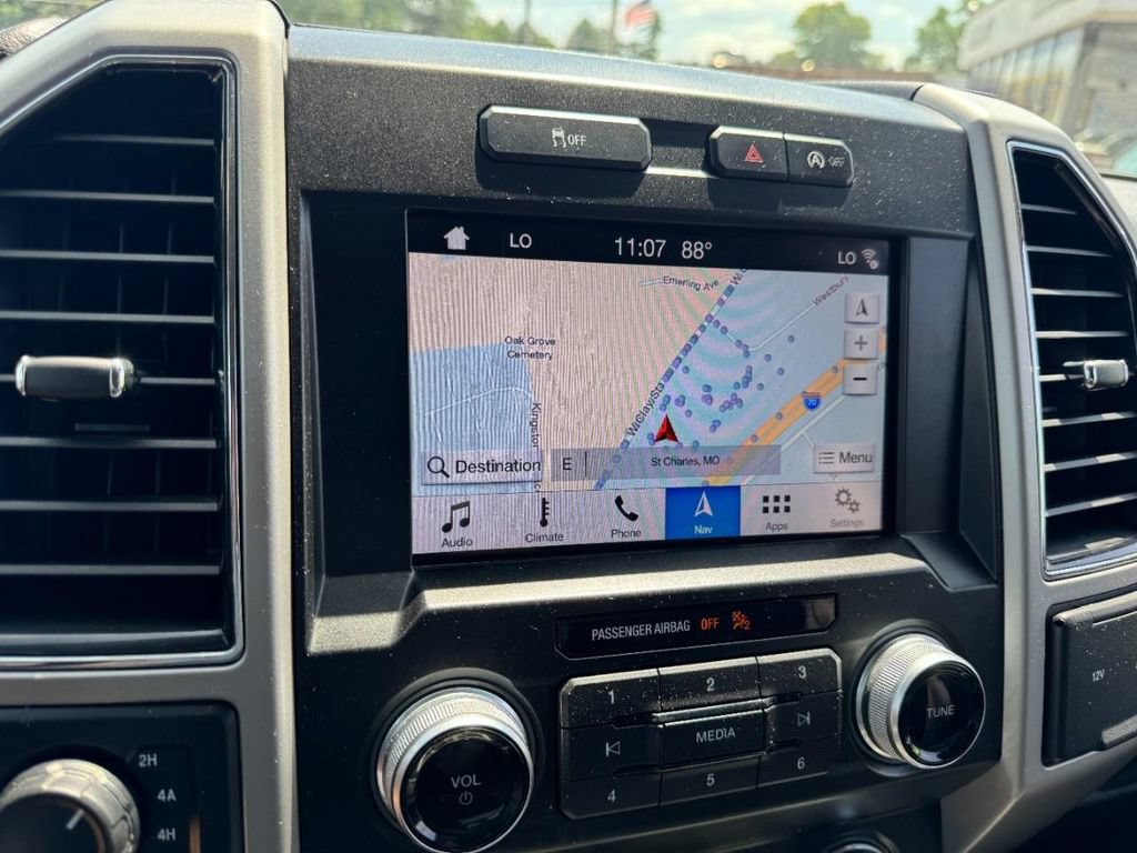 Used 2019 Ford F150 Lariat w/ Equipment Group 502A Luxury AWD/4WD image 20