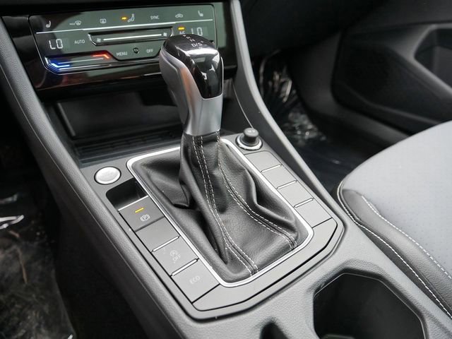 New 2025 Volkswagen Jetta SE FWD image 11