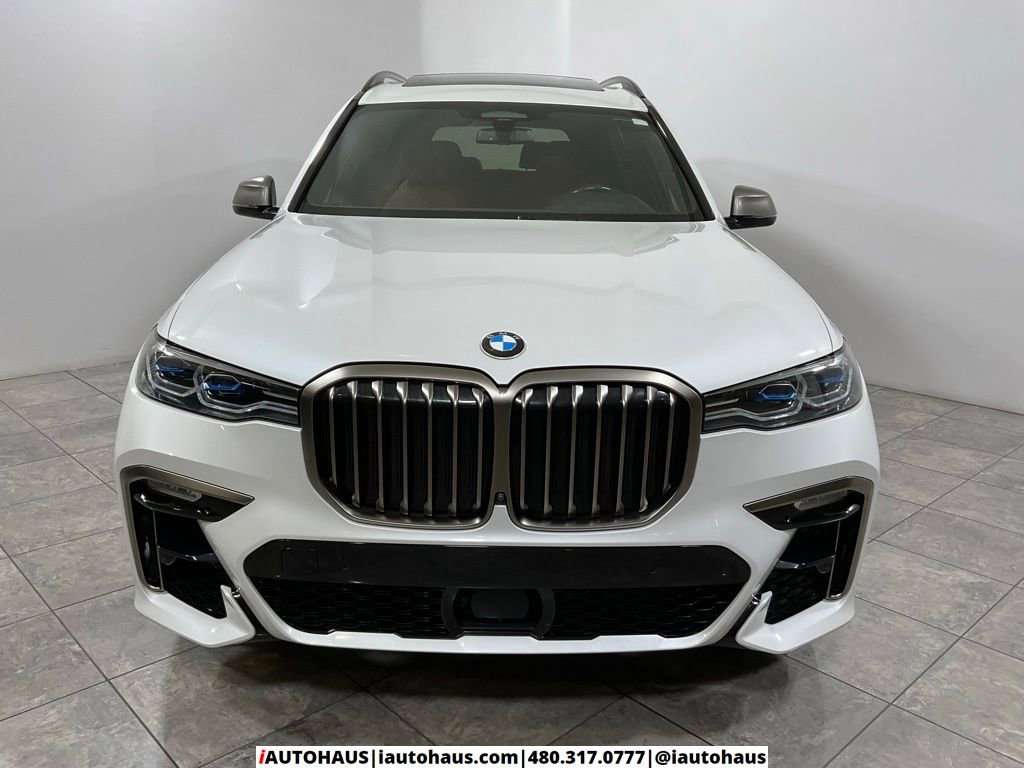 Used 2022 BMW X7 M50i image 3