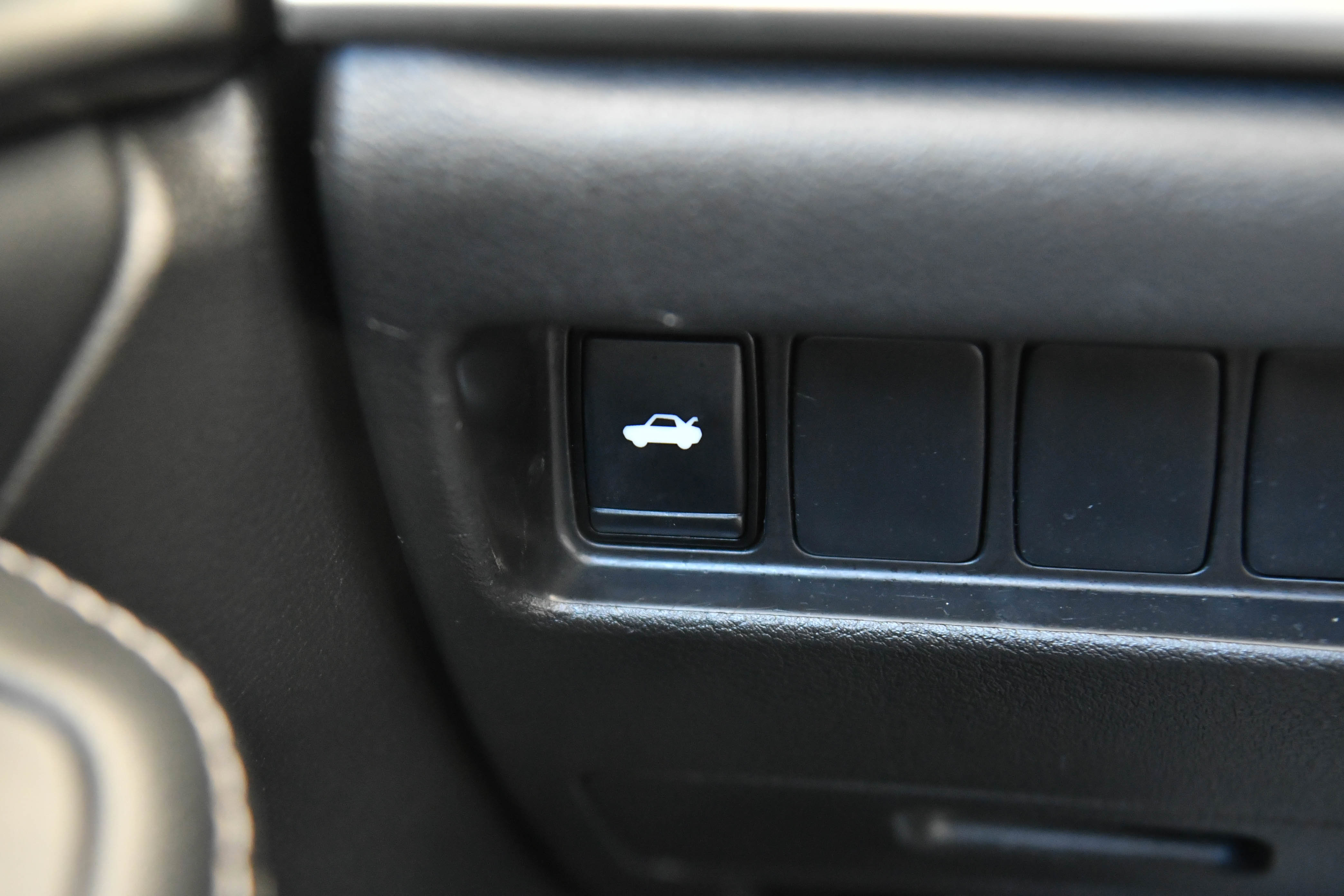 Used 2023 Nissan Maxima SV w/ Floor Mat Group image 31