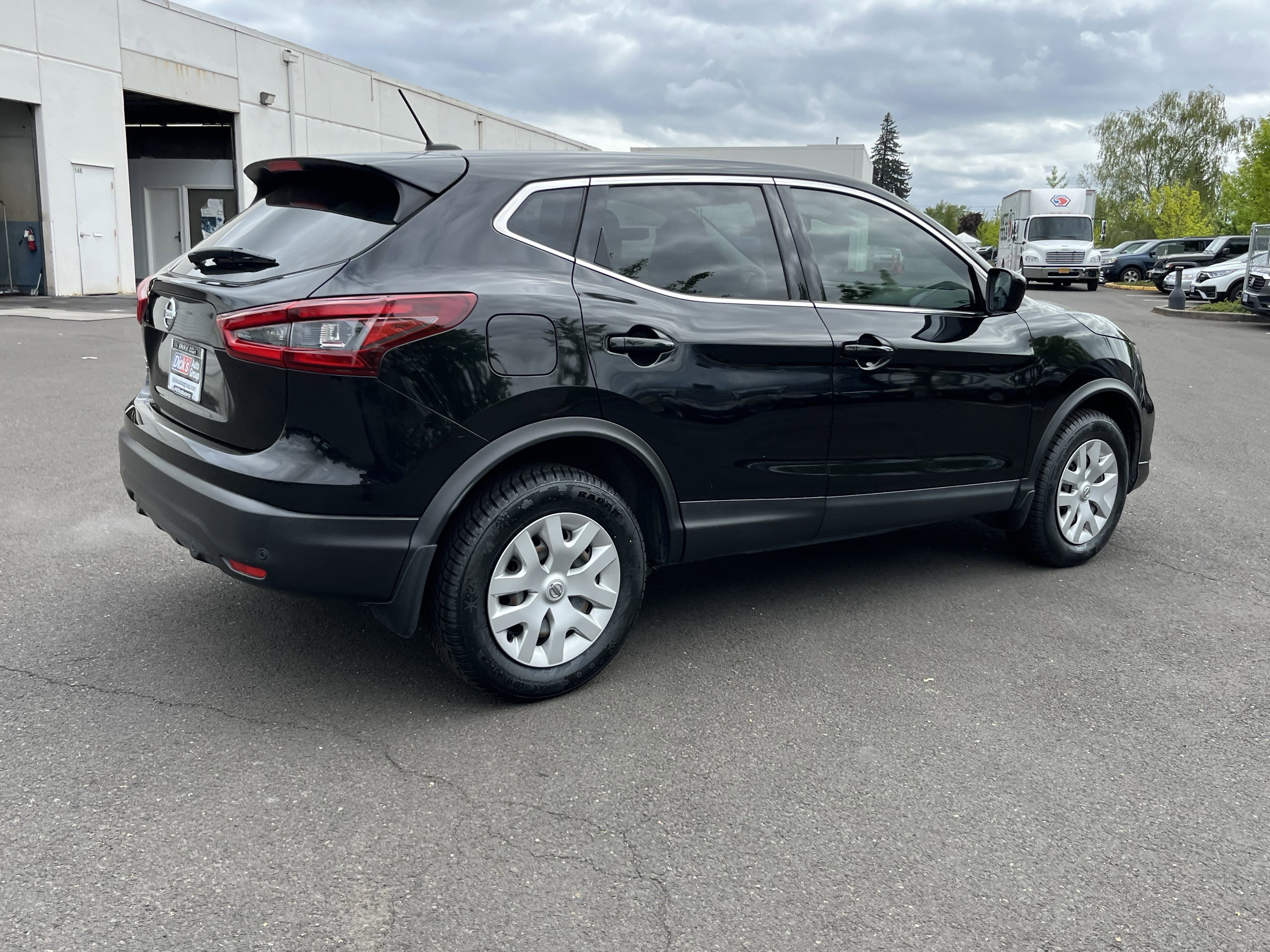 Used 2020 Nissan Rogue Sport S FWD image 6