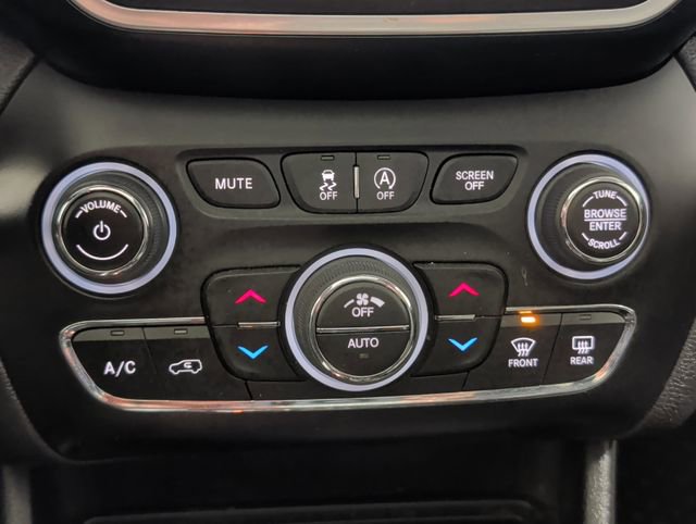 Used 2021 Jeep Cherokee Trailhawk w/ Sun, Sound & Nav Group image 20