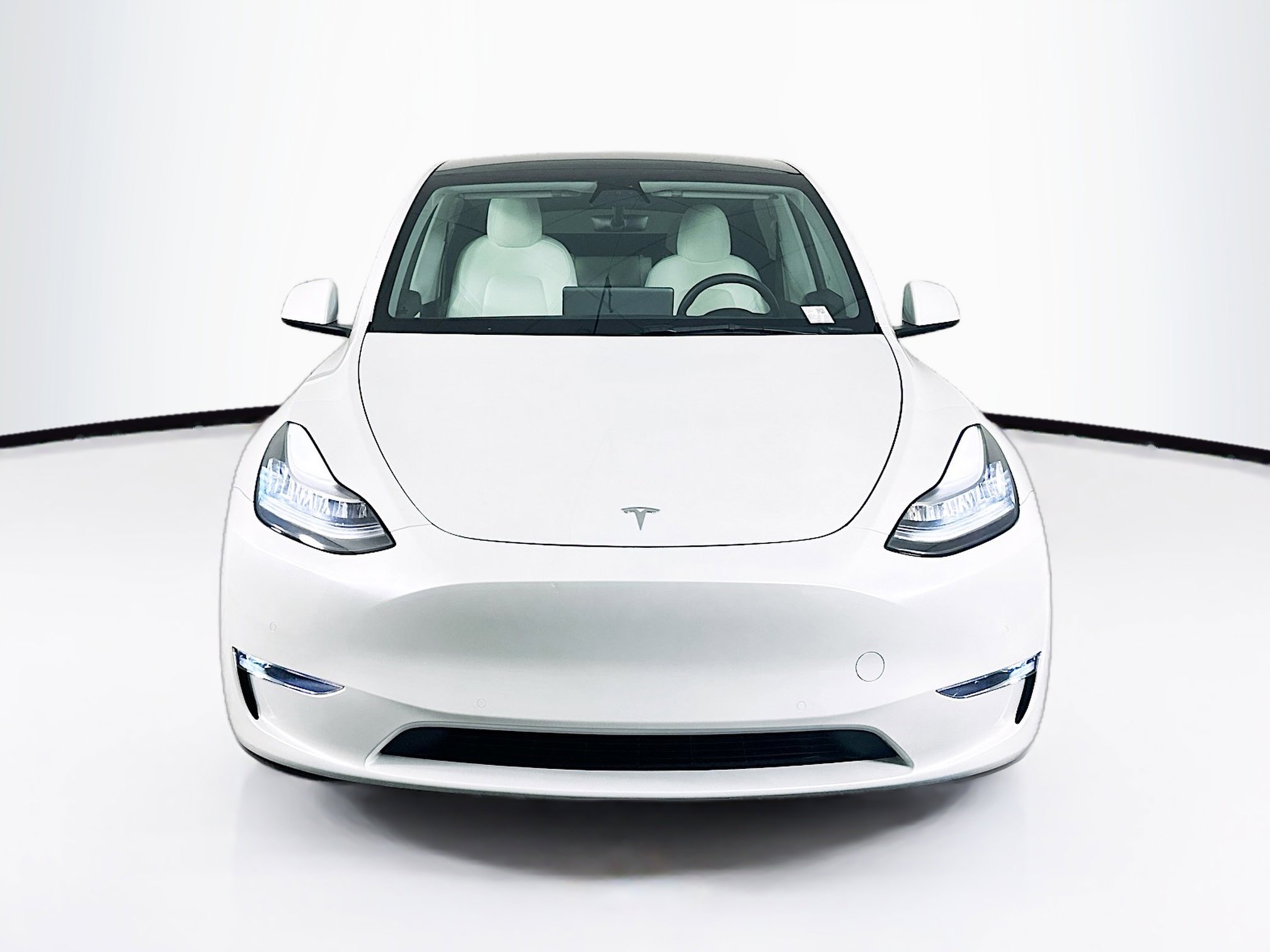 Used 2021 Tesla Model Y Long Range image 2