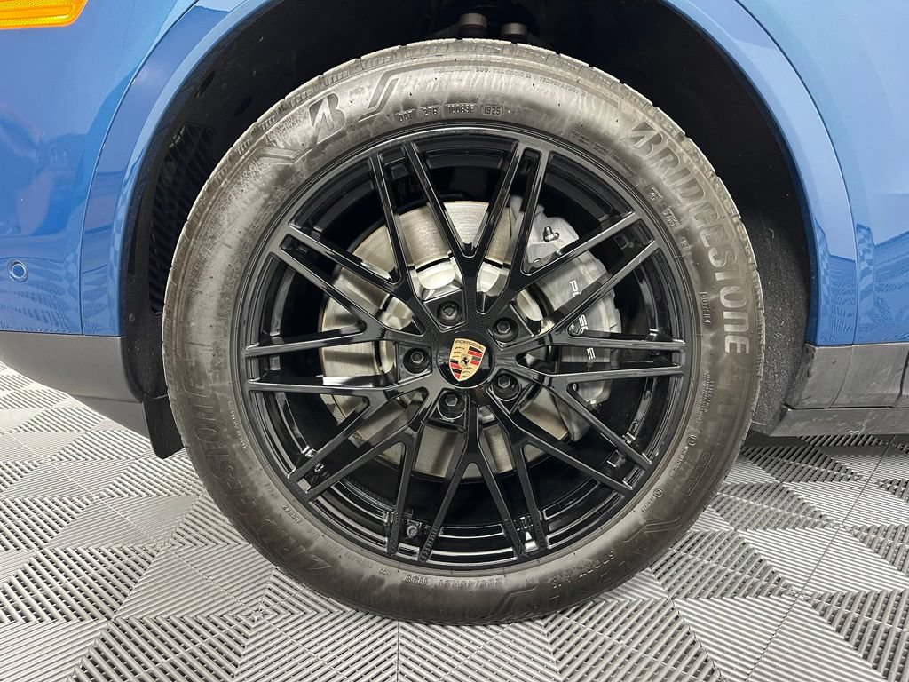 Certified 2026 Porsche Cayenne E-Hybrid AWD/4WD image 15