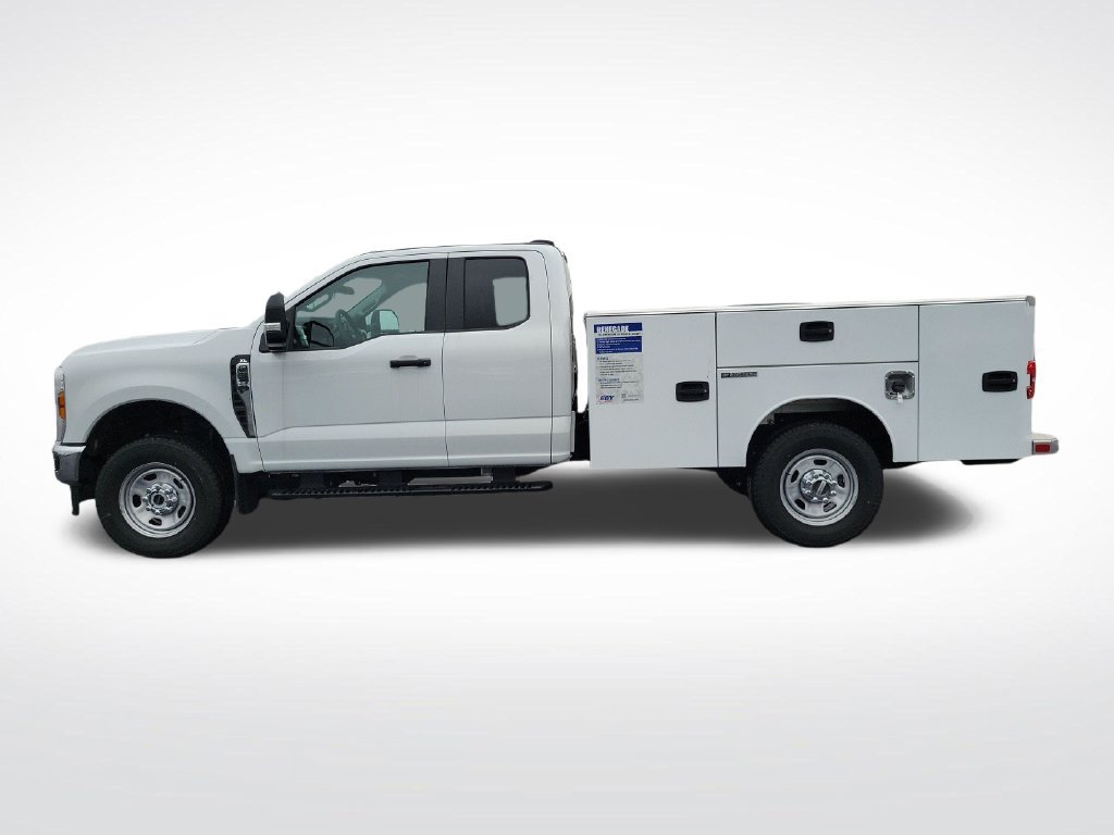 New 2026 Ford F350 XL w/ XL Chrome Package AWD/4WD image 10