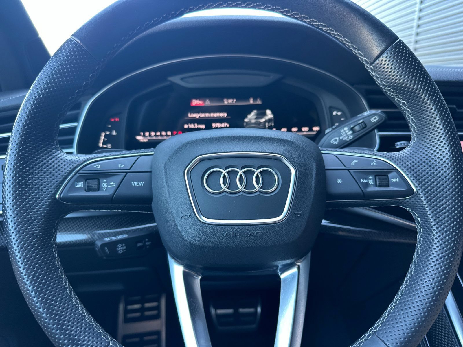 Used 2023 Audi SQ7 Prestige w/ Prestige Package AWD/4WD image 23