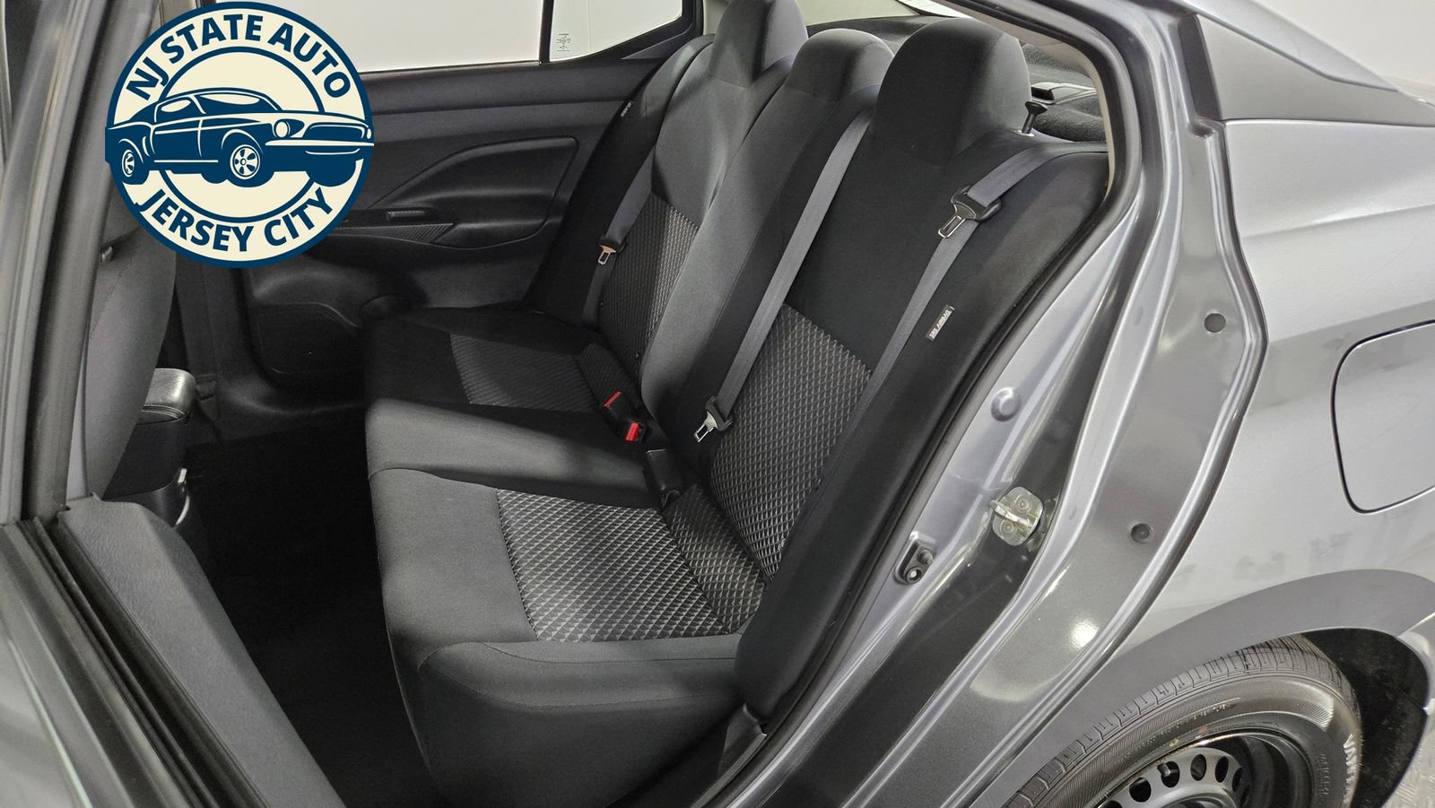 Used 2021 Nissan Versa S FWD image 25