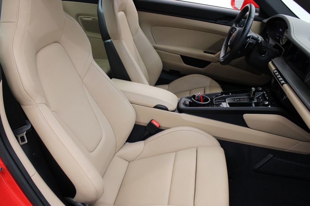 Certified 2024 Porsche 911 Carrera GTS image 29