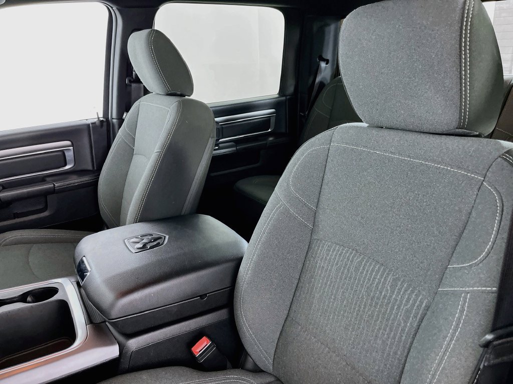 Used 2022 RAM 1500 Warlock w/ Ceramic Grey Warlock Package AWD/4WD image 26