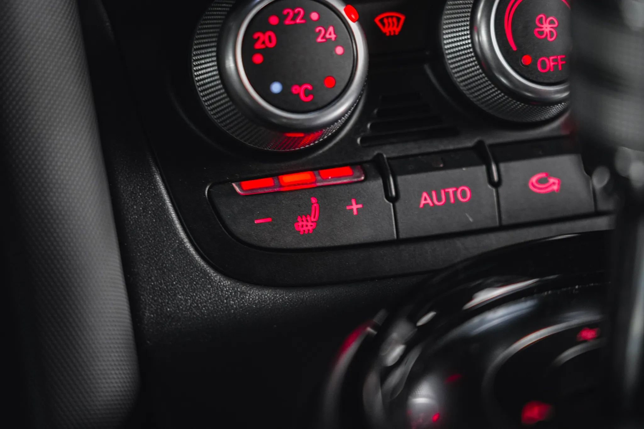 Used 2015 Audi R8 V8 image 48