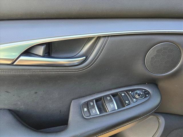 Used 2023 INFINITI QX55 Luxe w/ Cargo Package image 10