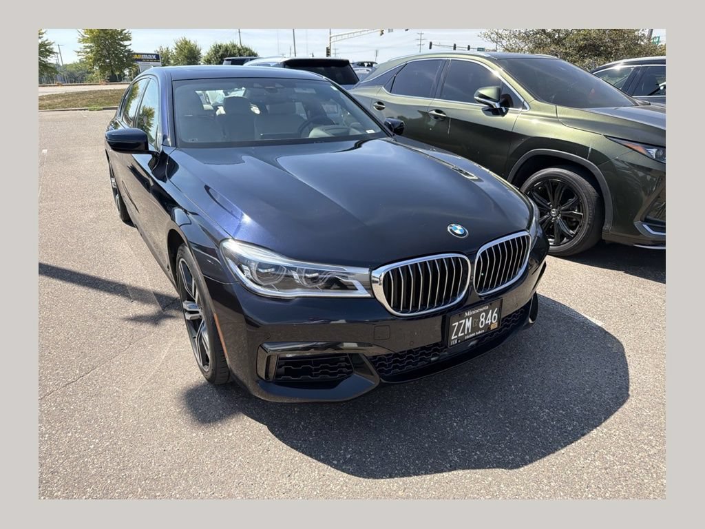 Used 2016 BMW 750i xDrive AWD/4WD image 1