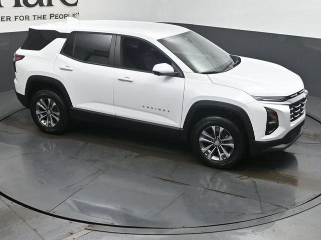 New 2026 Chevrolet Equinox LT w/ Safety and Technology Package FWD image 16