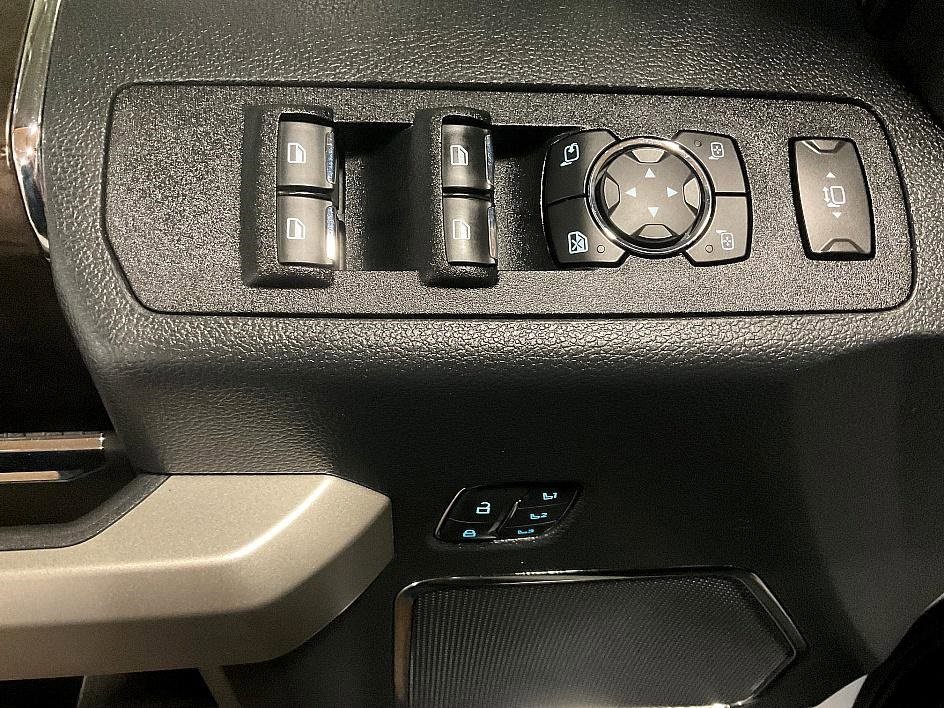 Used 2022 Ford F350 Lariat w/ Lariat Value Package image 32