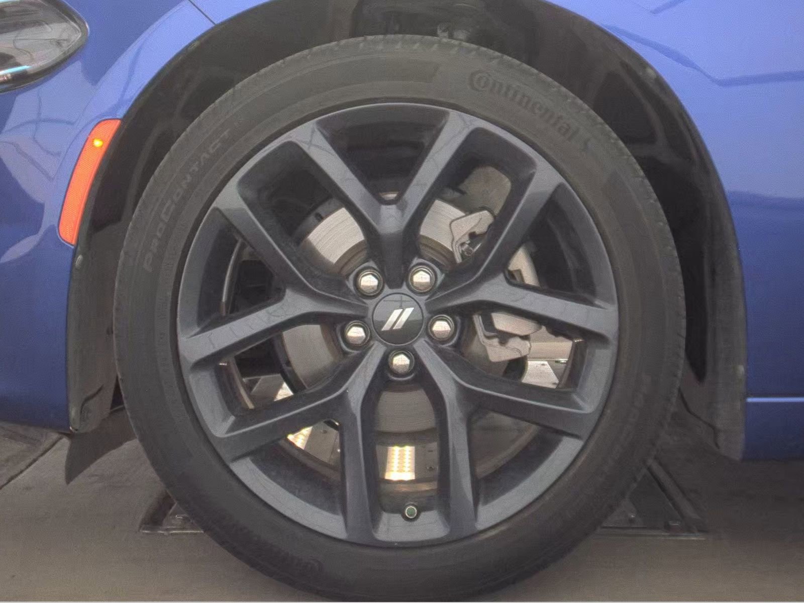 Used 2023 Dodge Charger SXT w/ Blacktop Package image 9