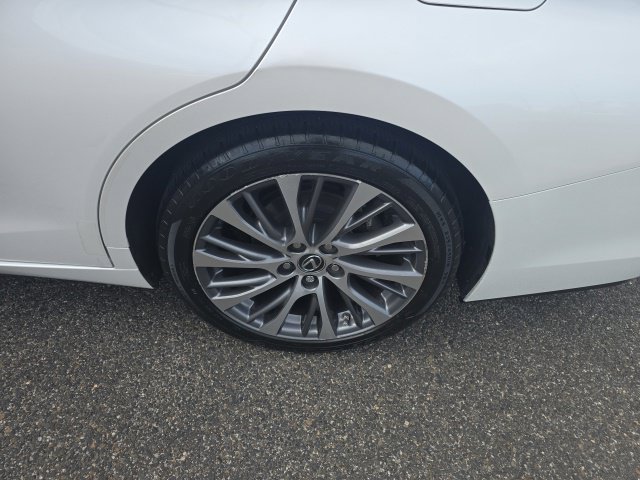 Used 2021 Lexus ES 350 w/ Premium Package FWD image 11